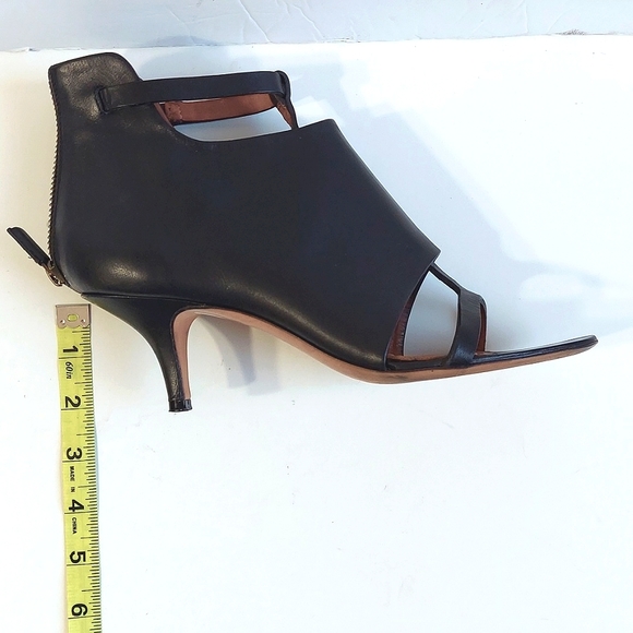 Givenchy Zipper Back T Strap Black Open Toe Short Boot Good Condition 37.5 - Picture 10 of 14